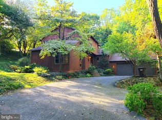 9785 Forest Ridge Rd, Shippensburg, PA 17257