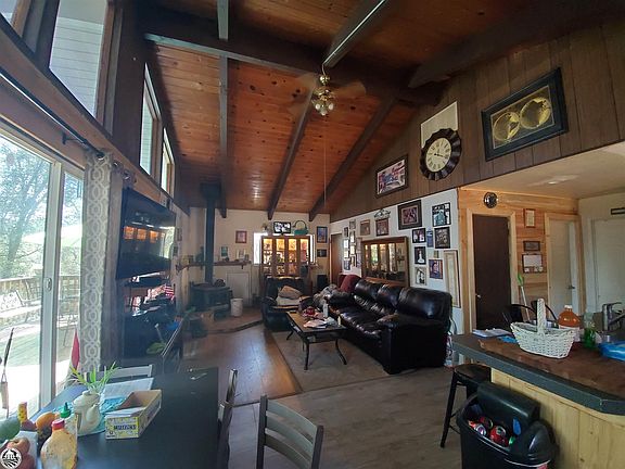 3rd image of 12528 Flint Ct