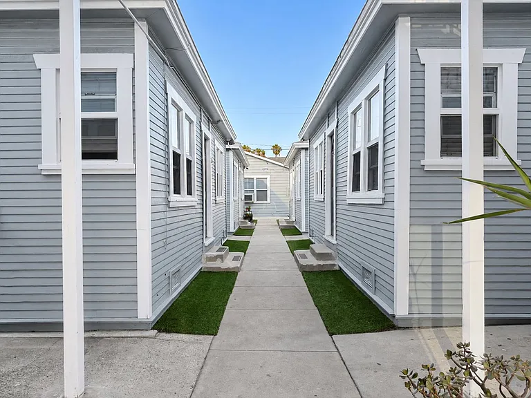 1706 Sherman Pl — Photo 14