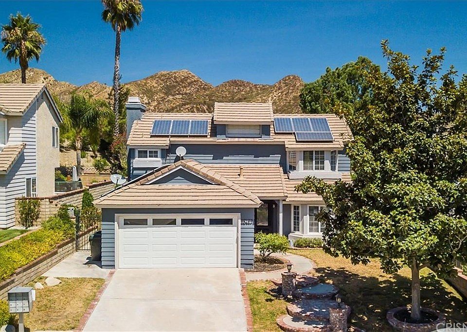 1st image of 28429 Applewood Ln