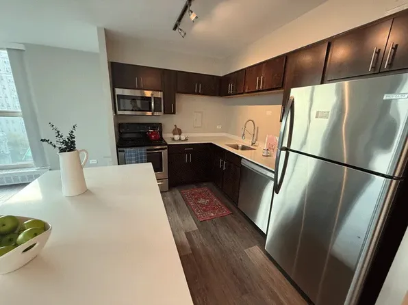5600-01 N Sheridan Rd, Chicago, IL