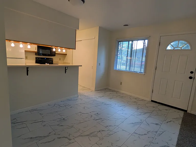 Milrace Dr — Photo 4
