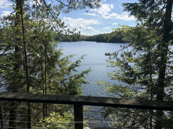 1019 Arrowhead Dr, Highlands East, ON K0M 1S0