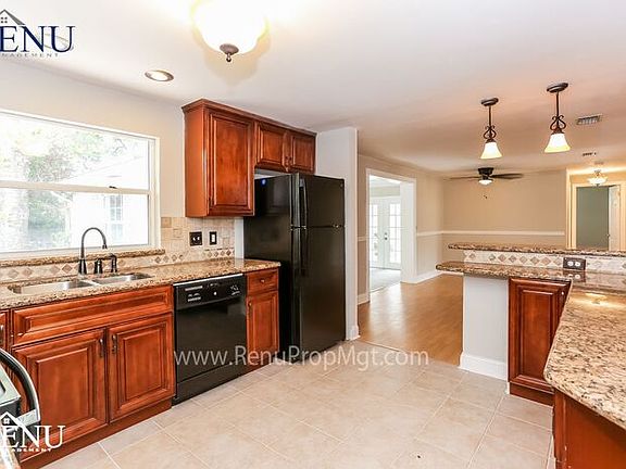 3rd image of 4046 Schirra Dr