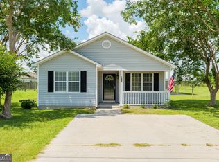 673 Johnson St, Ray City, GA 31645