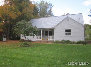 75 Cedar St, Morrisville, NY 13408