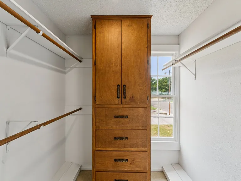 207 S Porter St — Photo 36