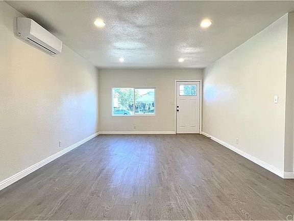 Livingroom without Furniture.