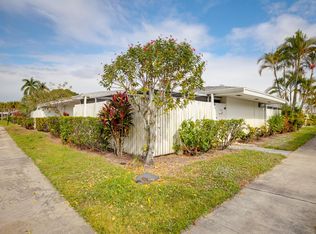 124 West Ct, Royal Palm Beach, FL 33411