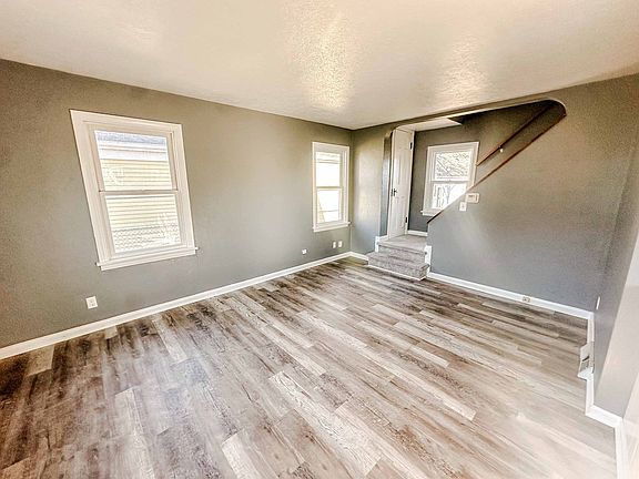 3rd image of 3181 Daleford Dr
