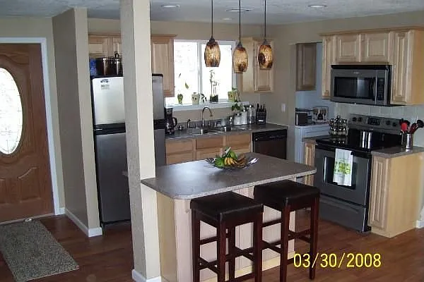 1525 English Ave photo 1