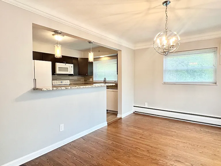 2385 Van Leunen Dr #3 — Photo 8