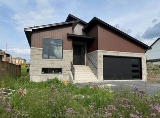 733 Squirrel Hill Dr, Kingston, ON K7P0N4