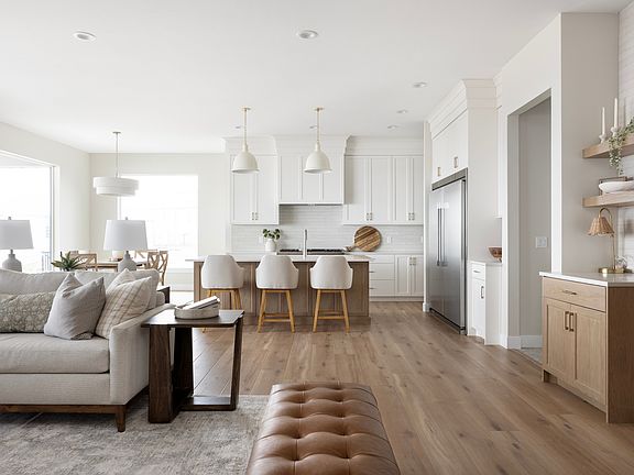 5th image of 769 E 1610 S