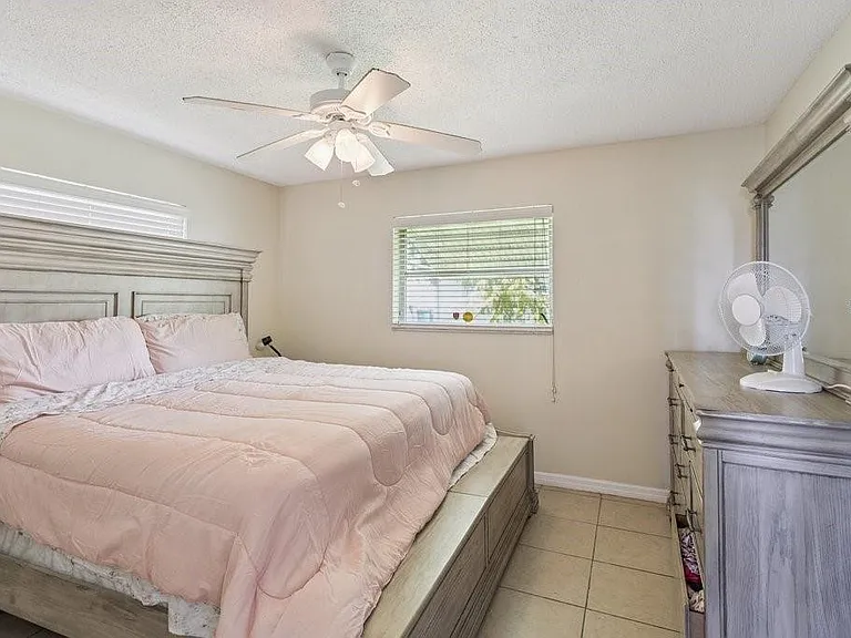 6708 NW 57th Dr — Photo 8