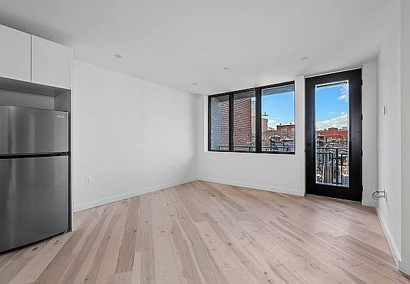 3rd image of 31-25 Newtown Ave #3D
