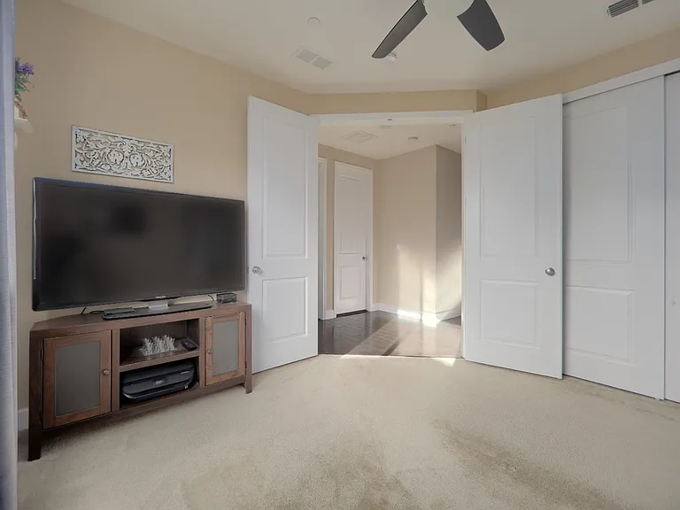 2708 Sweeney Dr — Photo 19