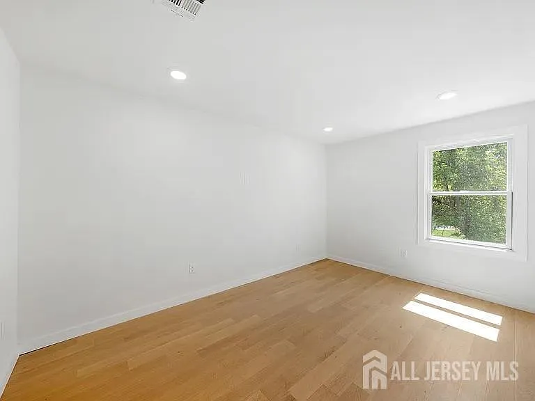 3 Meadow Rd #2 — Photo 6