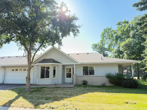 659 Belland Ave, Vadnais Heights, MN 55127