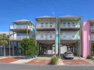 7071 G St, Cedar Key, FL 32625