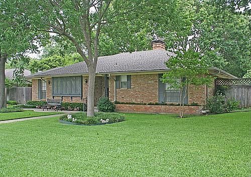 1st image of 706 Newberry Dr