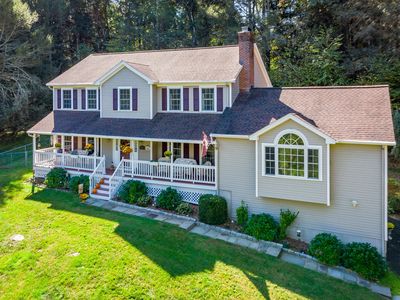 27 Pole Bridge Road, Sandy Hook, CT, 06482