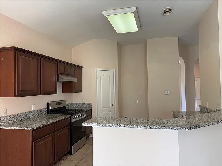 11501 Knapple Cv — Photo 10