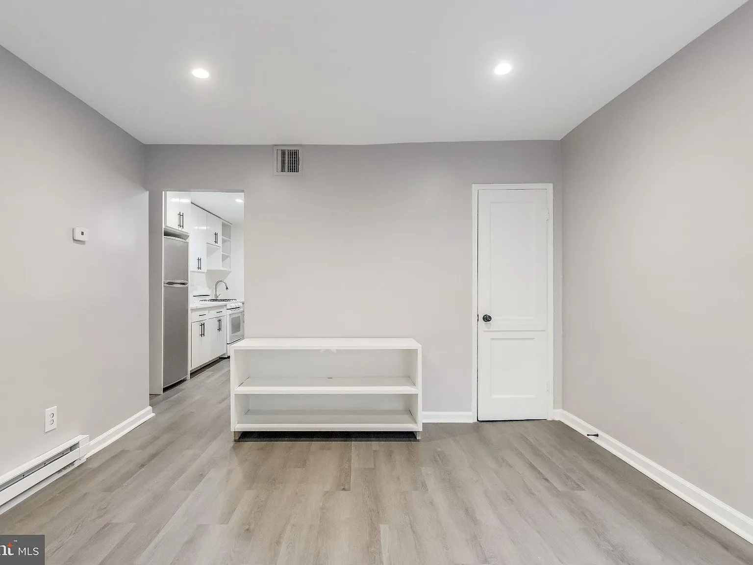 1 bed, 1.0 bath, 650 sqft, $1,750 — Photo 3
