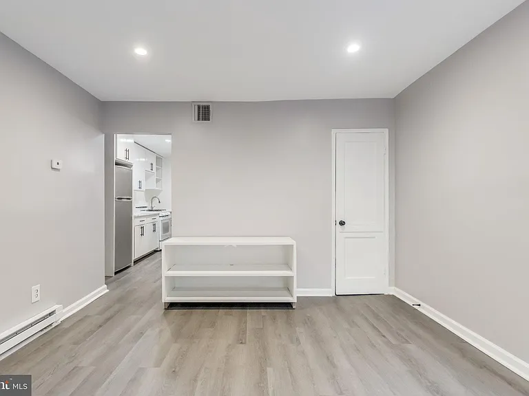 1721 Gales Pl NE — Photo 3