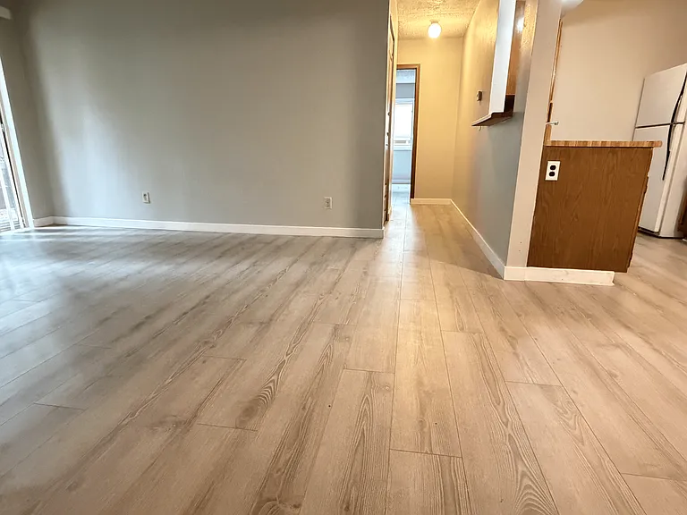 1074 S Dearborn St — Photo 13