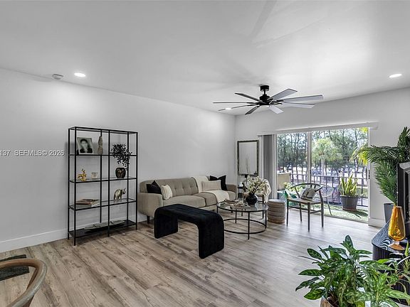 3rd image of 13726 SW 90th Ave #28
