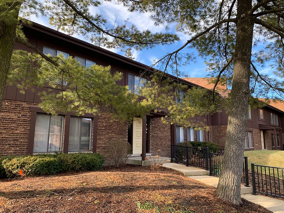 1st image of 1320 Cass Ln W APT 102
