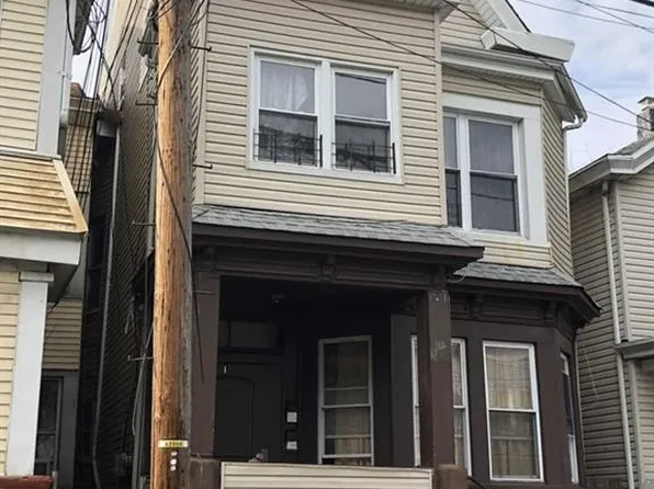 12 Pennington St, Paterson, NJ 07501