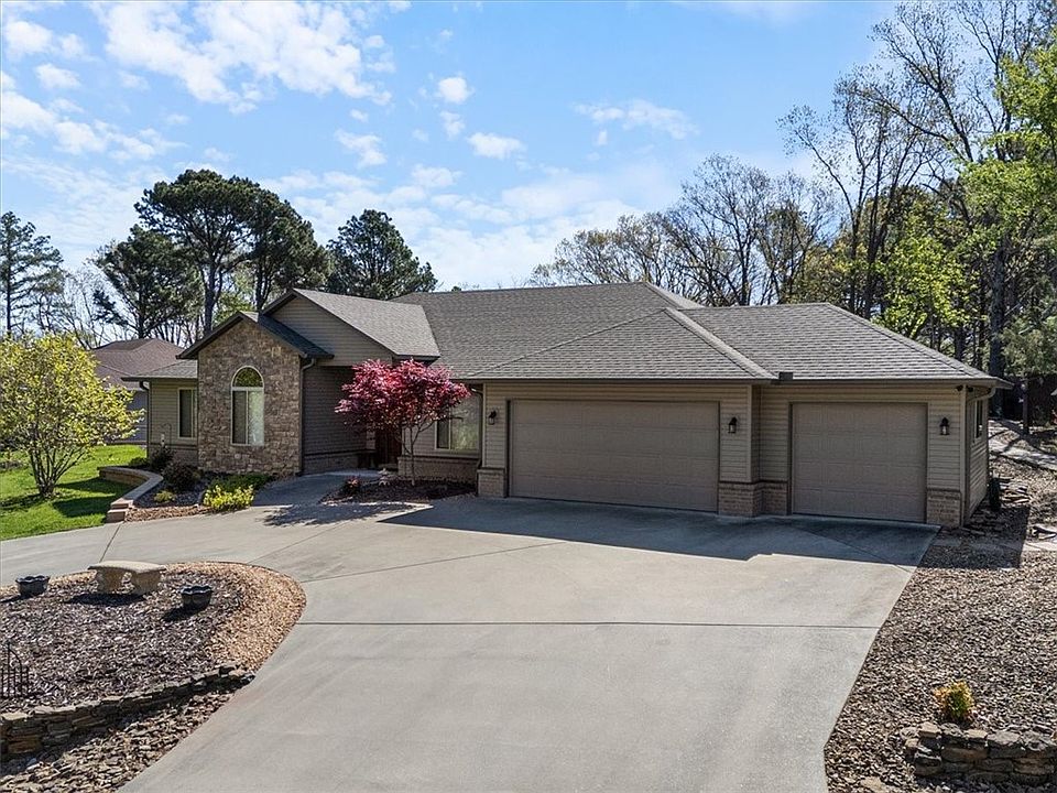 1st image of 2 Dornoch Ln