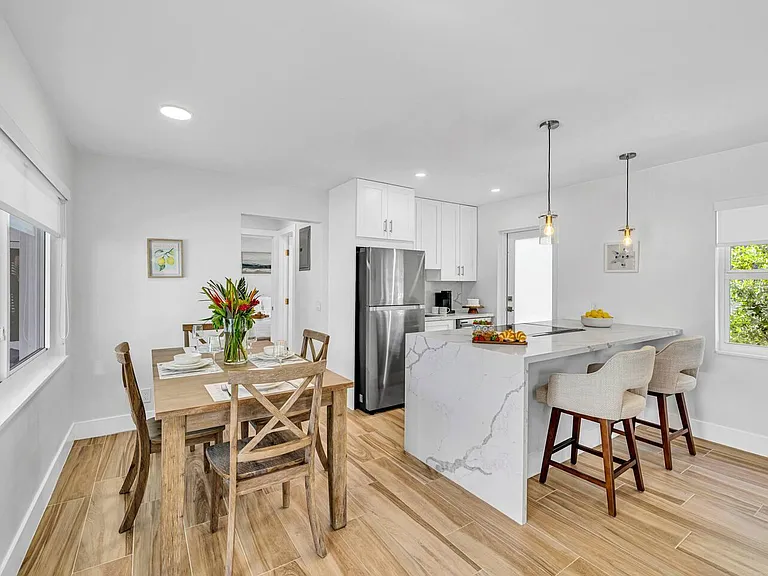 347 N Birch Rd #1-9 — Photo 2