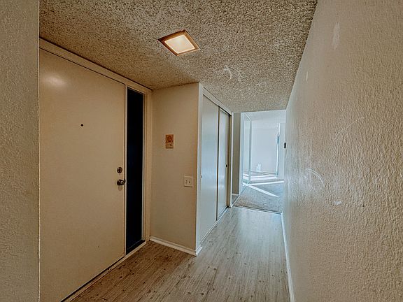 Spacious Foyer & Roomy Closet