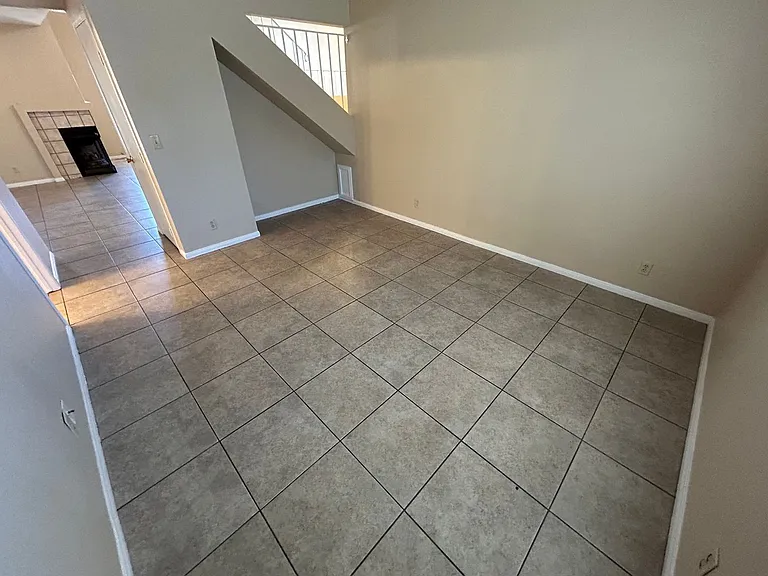 2806 Rungsted St — Photo 12