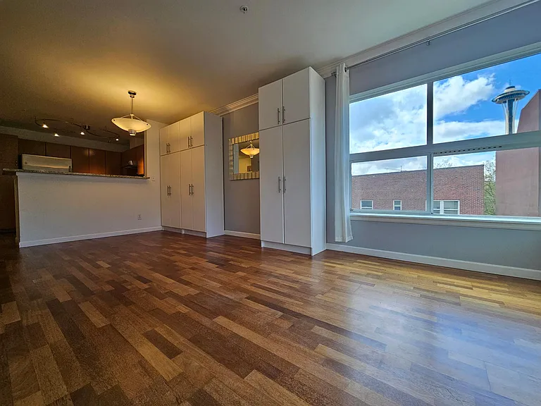 621 5th Ave N #305 — Photo 6