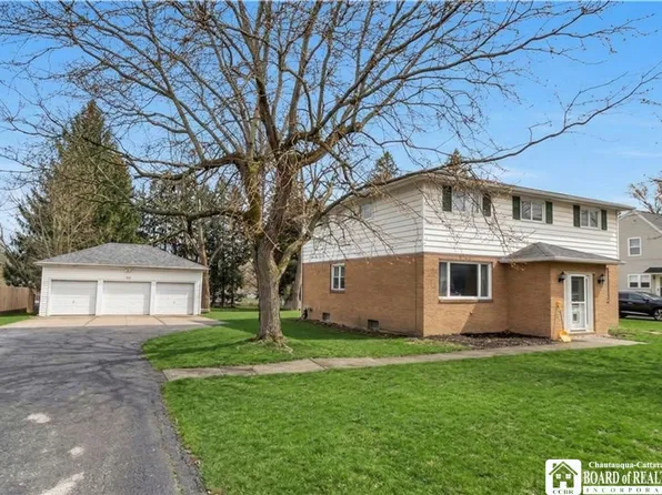4269 Clinton St, Buffalo, NY 14224