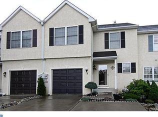 8 Arbour Ln, Sewell, NJ 08080