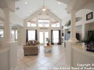 622 Cherry Rdg, Floresville, TX 78114