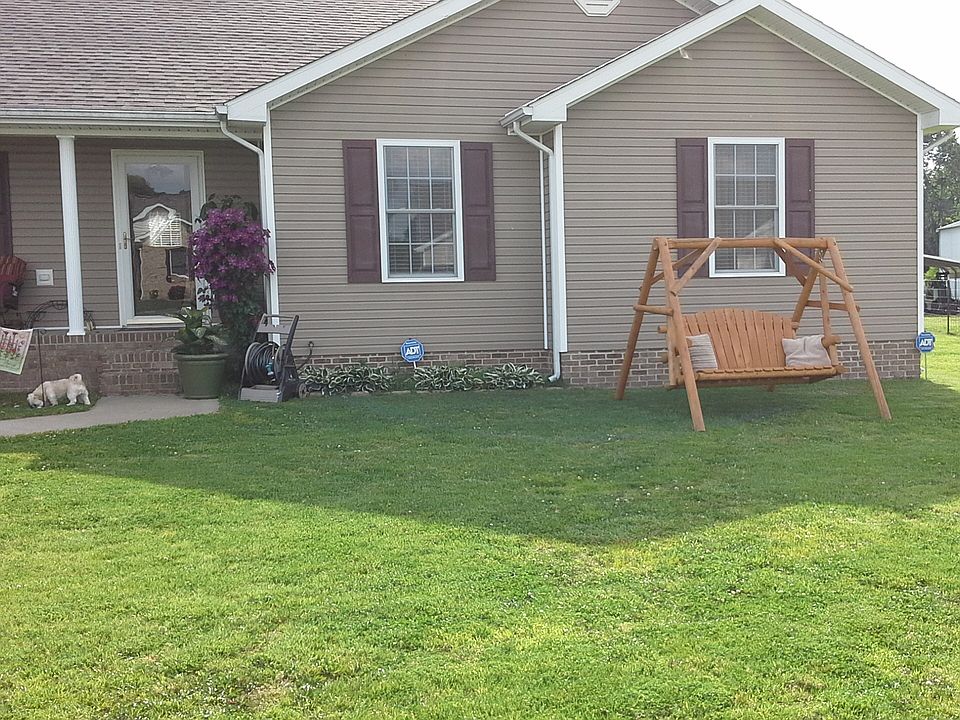 1st image of 335 Osborne Ln