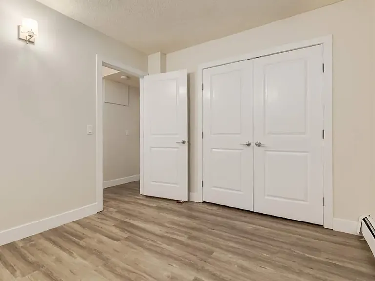 127 25th Ave SW #402 — Photo 12