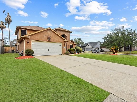 5th image of 10635 Redwood Dr