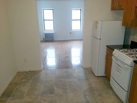 Rented by Geoffrey Stevens Realty | media 8