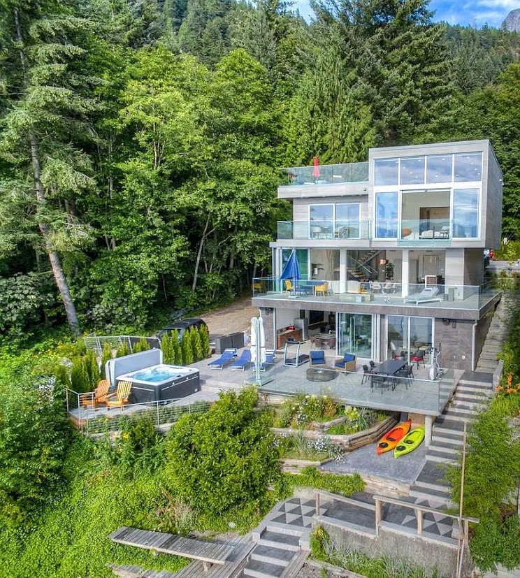 Brunswick Beach Rd, Lions Bay — Photo 4