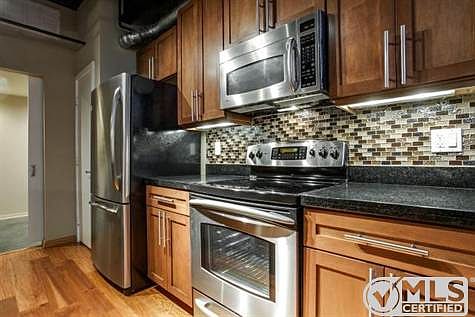 5th image of 3110 Thomas Ave APT 307