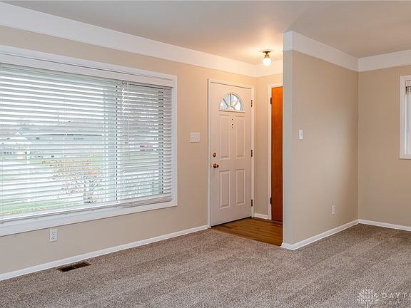5th image of 329 Lawver Ln