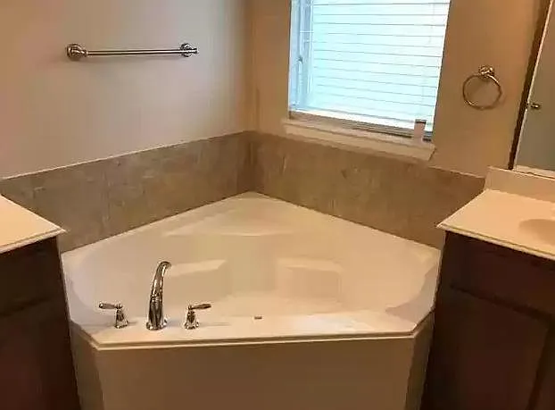 209 Welch Dr — Photo 5