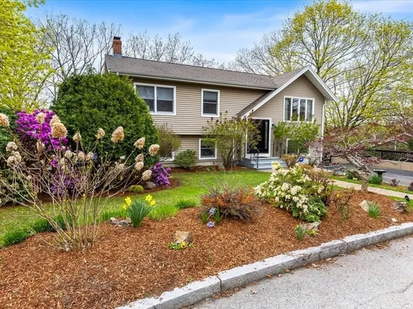71 Sargent Rd, Winchester, MA 01890